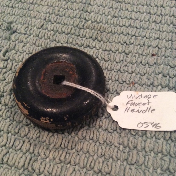 Vintage Faucet Handle Knob - Picture 3 of 3